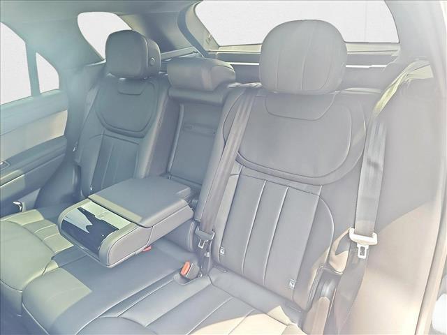 Photo of 2025 Santorini Black Metallic Land Rover Range Rover Sport