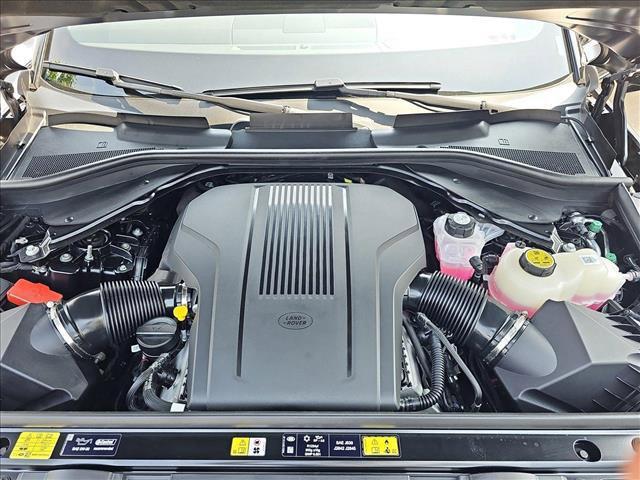 Photo of 2025 Santorini Black Metallic Land Rover Range Rover Sport
