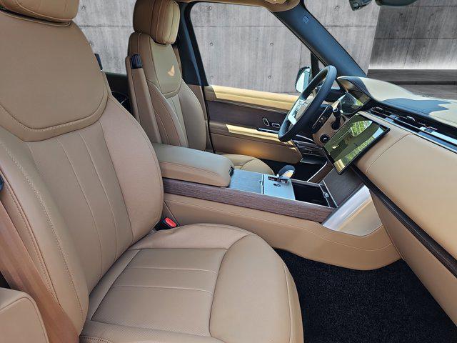 Photo of 2025 Carpathian Grey Premium Metallic Land Rover Range Rover