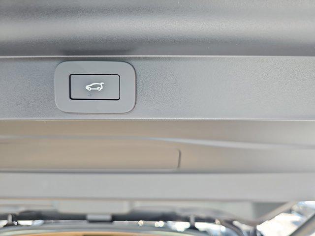 Photo of 2025 Carpathian Grey Premium Metallic Land Rover Range Rover