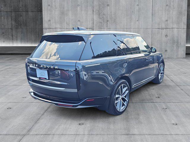 Photo of 2025 Carpathian Grey Premium Metallic Land Rover Range Rover