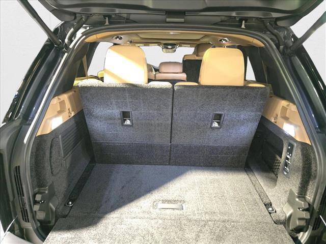 Photo of 2025 Varesine Blue Metallic Land Rover Range Rover