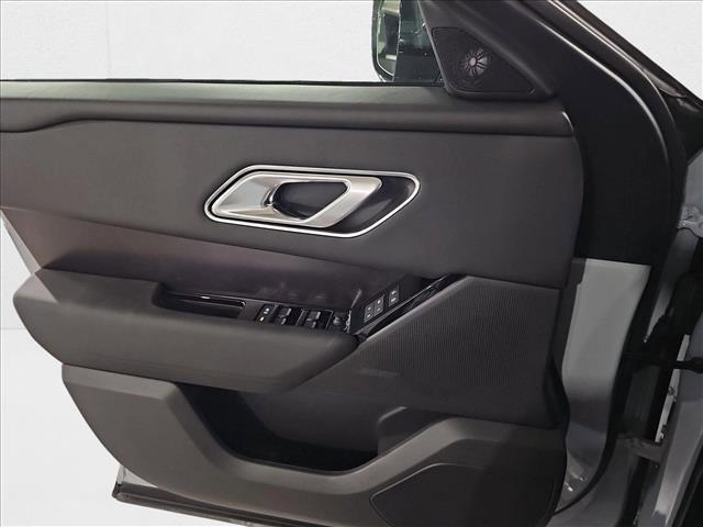 Photo of 2026 Arroios Grey Metallic Land Rover Range Rover Velar