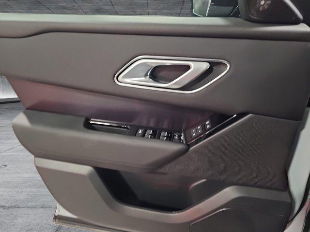 Photo of 2026 Arroios Grey Metallic Land Rover Range Rover Velar