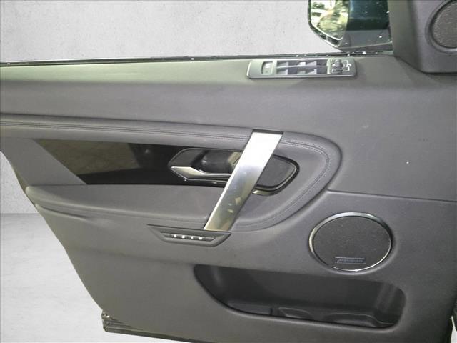 Photo of 2022 Santorini Black Metallic Land Rover Discovery Sport