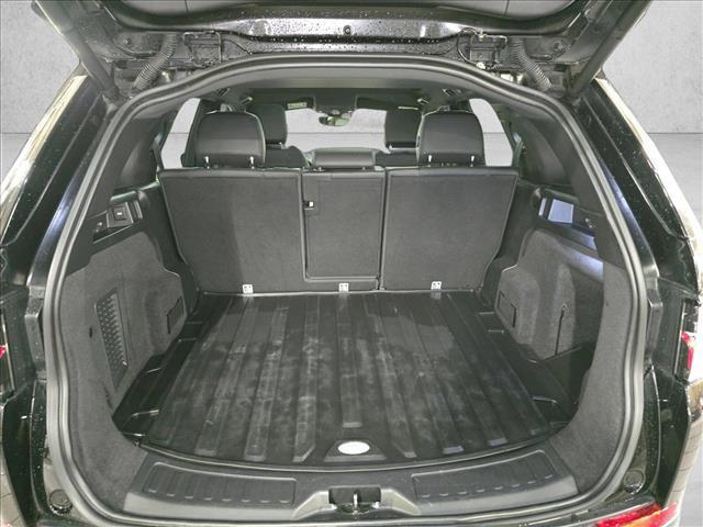 Photo of 2022 Santorini Black Metallic Land Rover Discovery Sport