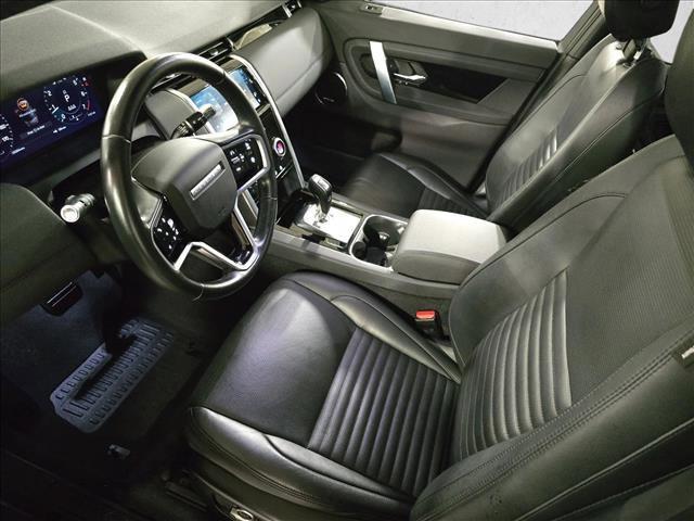 Photo of 2022 Santorini Black Metallic Land Rover Discovery Sport