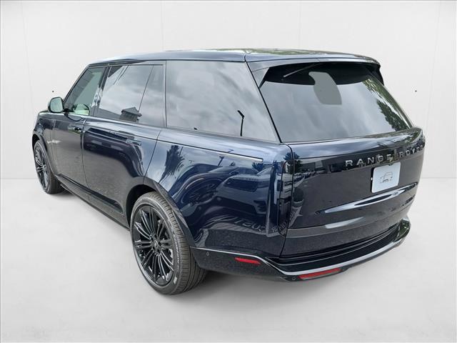 Photo of 2025 Constellation Blue SV Bespoke Ult Met Gloss Land Rover Range Rover
