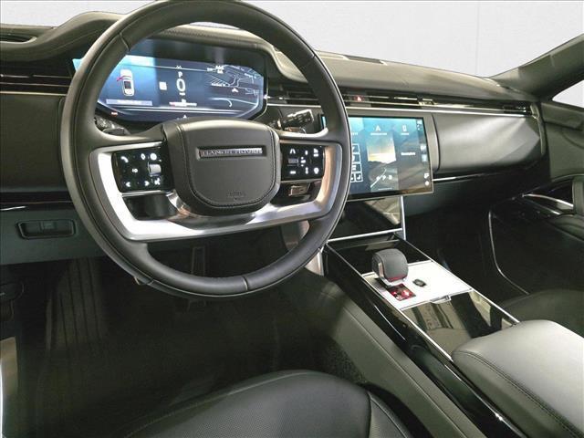 Photo of 2025 Carpathian Grey Premium Metallic Land Rover Range Rover