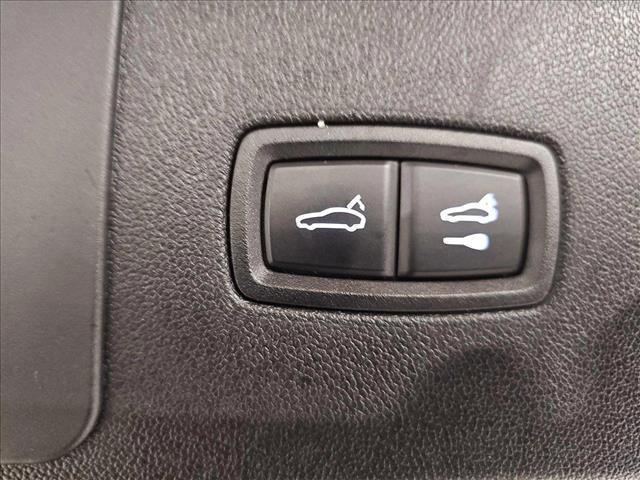 Photo of 2022 Black [Black] Porsche Cayenne