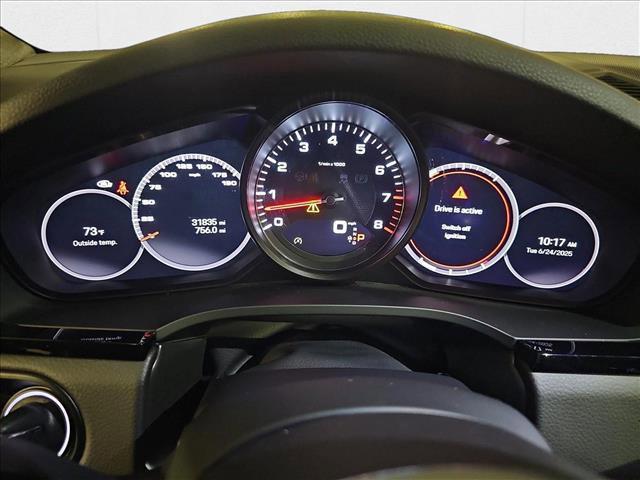 Photo of 2022 Black [Black] Porsche Cayenne
