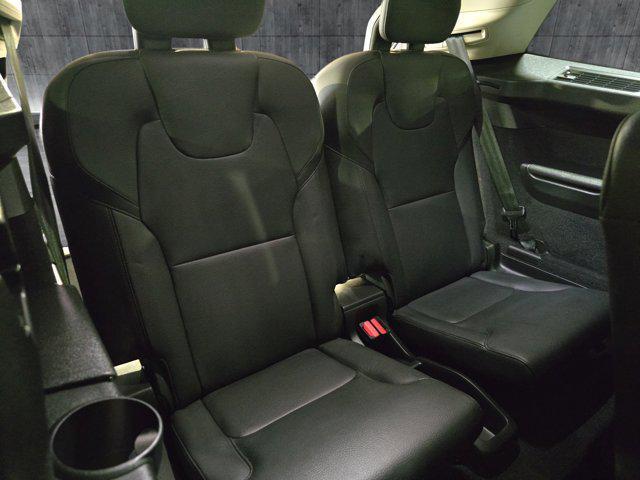 Photo of 2024 Onyx Black Metallic Volvo XC90