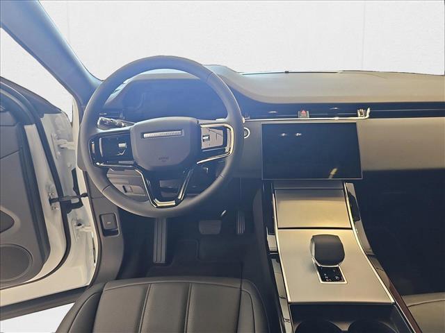 Photo of 2025 Fuji White Land Rover Range Rover Evoque