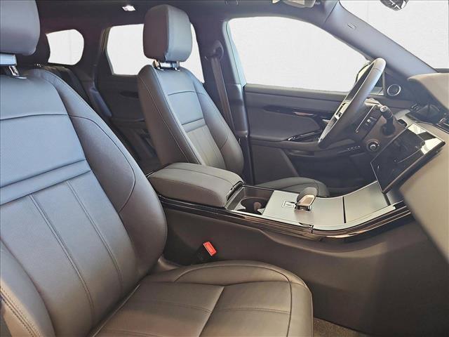 Photo of 2025 Fuji White Land Rover Range Rover Evoque