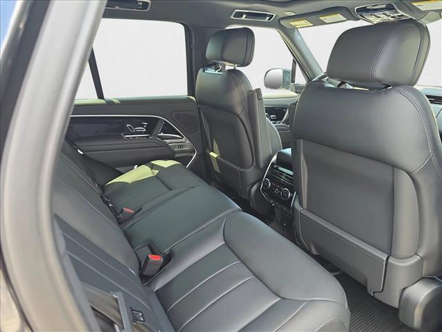 Photo of 2025 Santorini Black Metallic Land Rover Range Rover