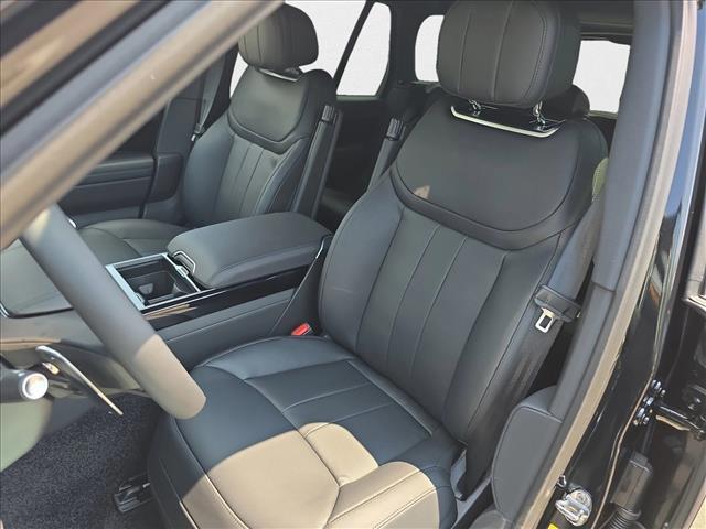 Photo of 2025 Santorini Black Metallic Land Rover Range Rover