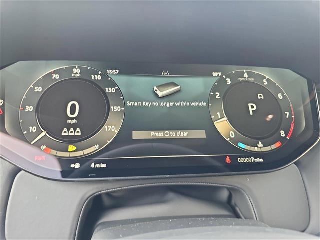 Photo of 2025 Ostuni Pearl White Premium Metallic Land Rover Range Rover Sport