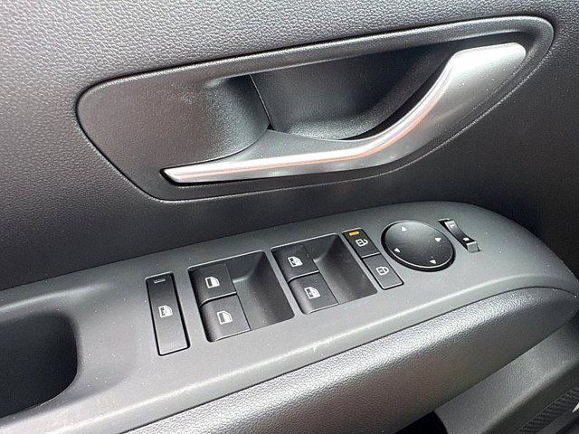 Photo of 2025 Black Hyundai TUCSON