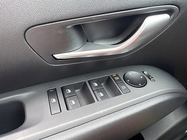 Photo of 2025 Black Hyundai TUCSON