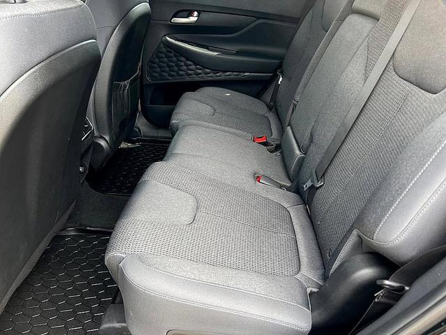 Photo of 2022 Black Hyundai SANTA FE