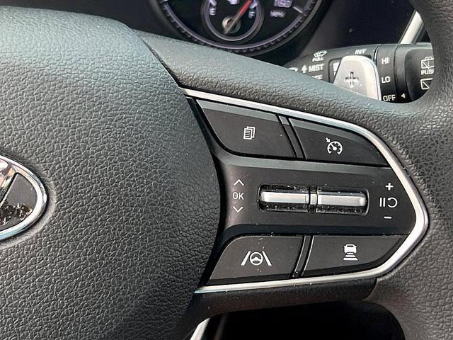 Photo of 2022 Black Hyundai SANTA FE