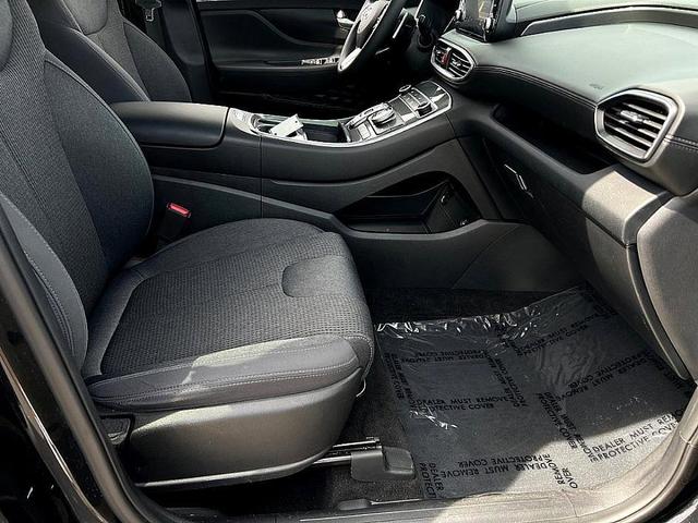 Photo of 2022 Black Hyundai SANTA FE