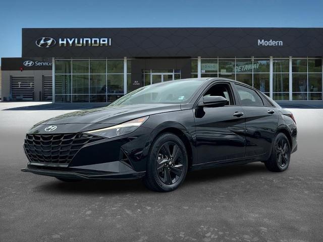 2022 Hyundai Elantra Hev