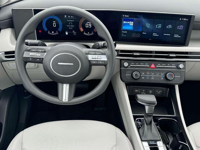 Photo of 2025 Black Hyundai TUCSON