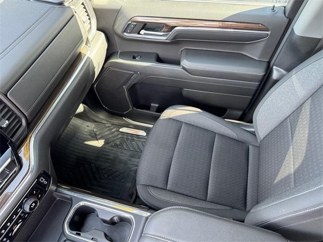 Photo of 2024 Black Chevrolet Silverado 1500