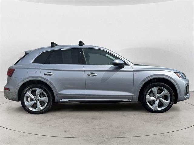 Photo of 2025 Florett Silver Metallic Audi Q5