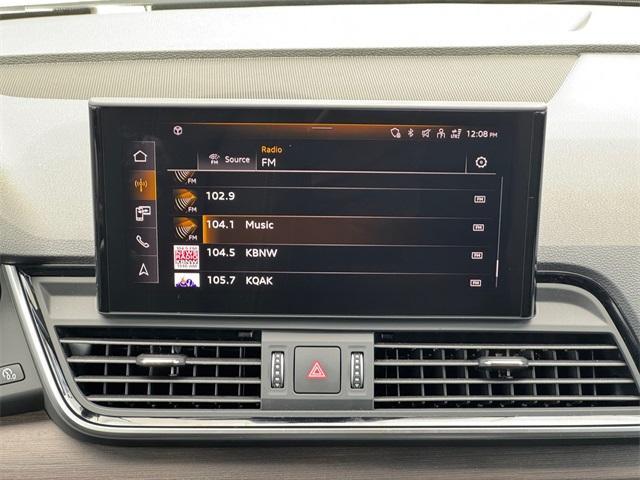 Photo of 2025 Florett Silver Metallic Audi Q5