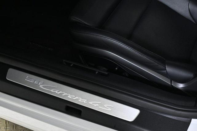 Photo of 2020 White Porsche 911