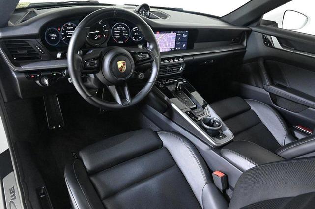Photo of 2020 White Porsche 911