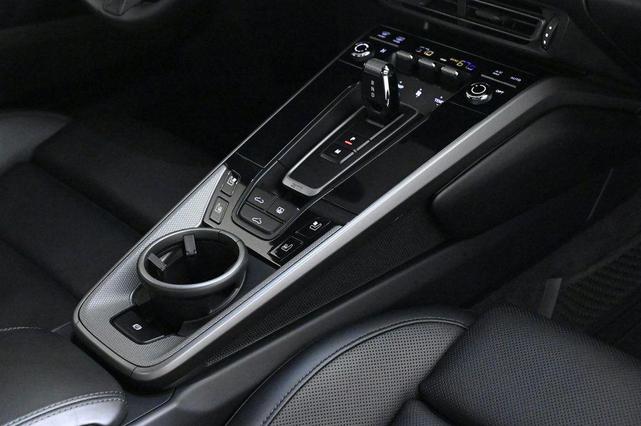 Photo of 2020 White Porsche 911