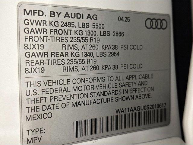 Photo of 2025 Glacier White Metallic Audi Q5