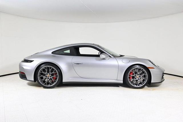 Photo of 2025 GT Silver Metallic Porsche 911