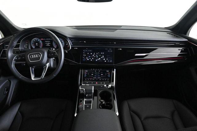 Photo of 2025 Sakhir Gold Metallic Audi Q7