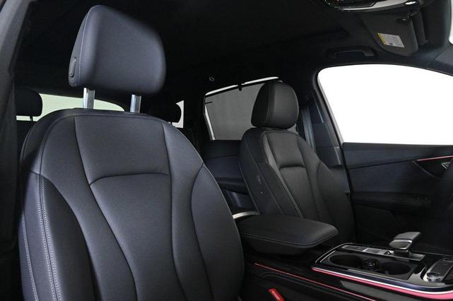 Photo of 2025 Sakhir Gold Metallic Audi Q7