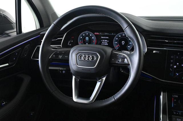 Photo of 2025 Mythos Black Metallic Audi Q7