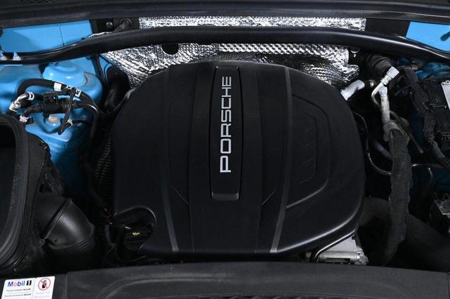 Photo of 2019 Blue Porsche Macan