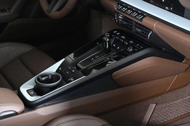 Photo of 2025 Green Porsche 911