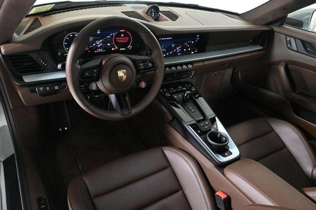 Photo of 2025 Green Porsche 911