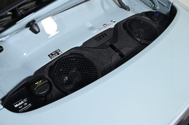 Photo of 2025 Green Porsche 911