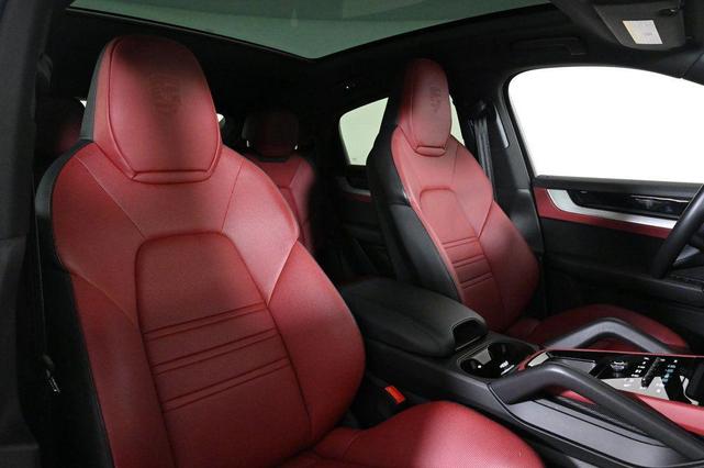 Photo of 2024 Black Porsche Cayenne