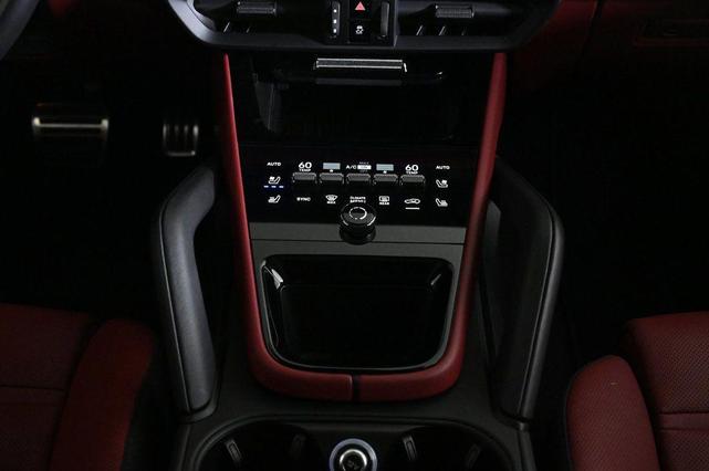 Photo of 2024 Black Porsche Cayenne