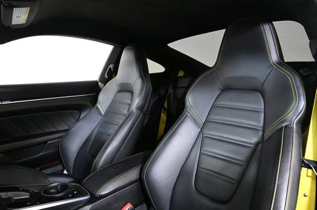 Photo of 2022 Gentian Blue Metallic Porsche 911