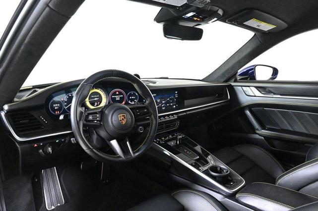 Photo of 2022 Gentian Blue Metallic Porsche 911