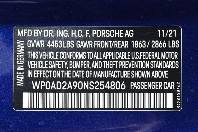 Photo of 2022 Gentian Blue Metallic Porsche 911