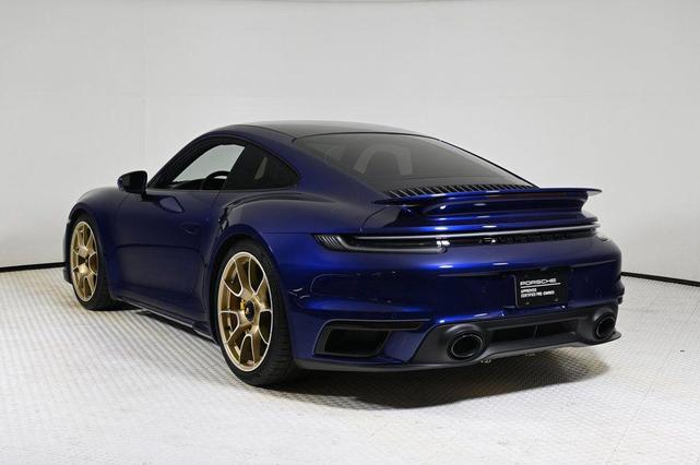 Photo of 2022 Gentian Blue Metallic Porsche 911