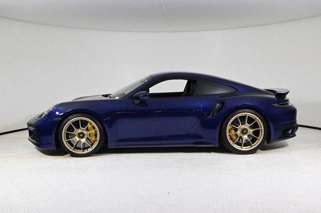 Photo of 2022 Gentian Blue Metallic Porsche 911